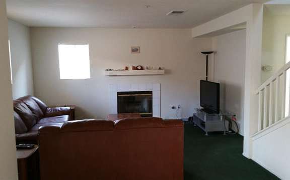 3rd image of 128 Cinnamon Oak Ave