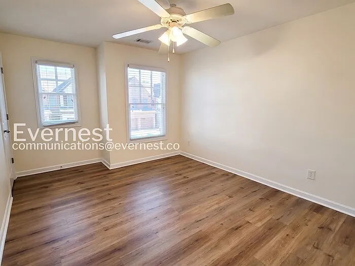 4926 Berkeley Oak Cir — Photo 9