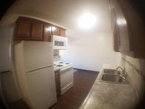 2nd image of 2026 Brewster St APT 23