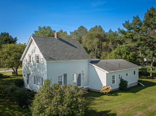 523 Old Trunk Rd, Lantz, NS B2S 1T1