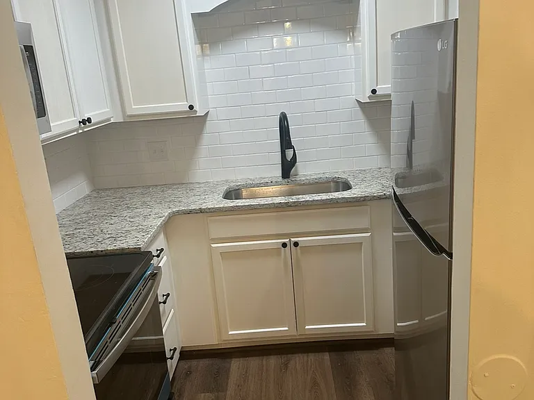 2014 Montreat Pkwy #B — Photo 2