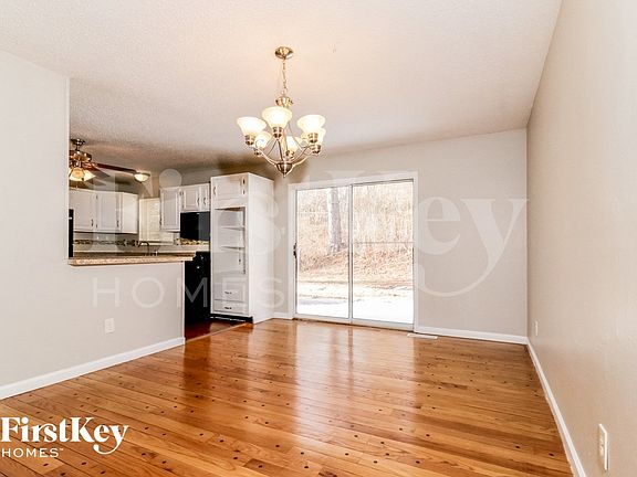 4th image of 6625 Silver Fox Dr
