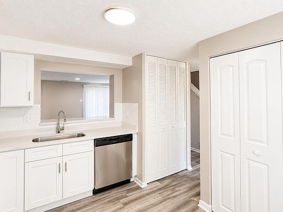 5th image of 2626 Nemo Ct