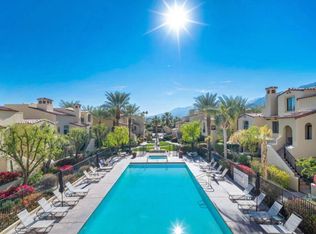 1018 N Villorrio Dr, Palm Springs, CA 92262