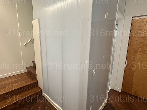 5th image of 430 S Commerce St APT X