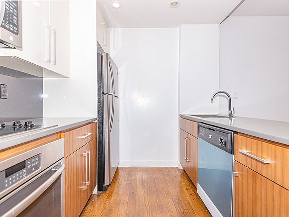 2nd image of 1209 Dekalb Ave APT 501