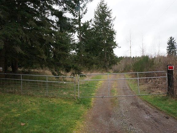 4th image of 28306 28th Ave E