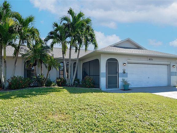 5th image of 4531 SW 14th Pl