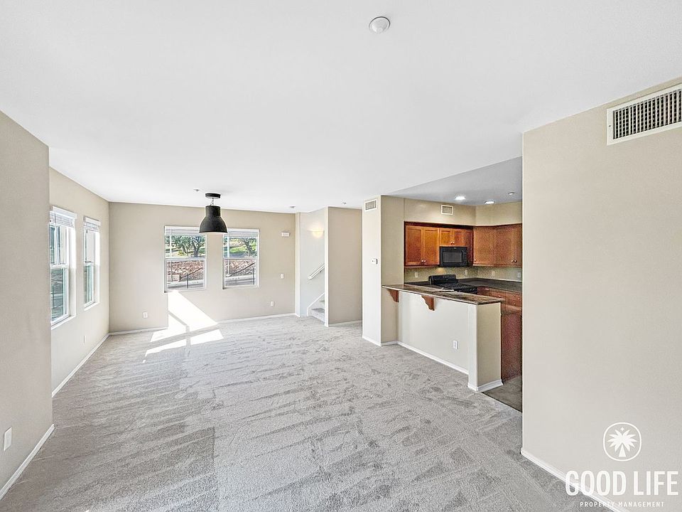 1st image of 4082 Union Square Ln