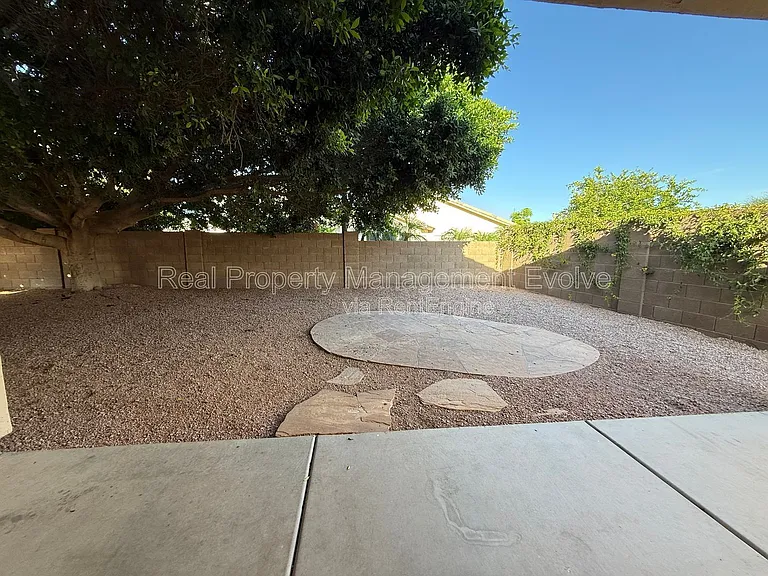 3646 N Katmai — Photo 35