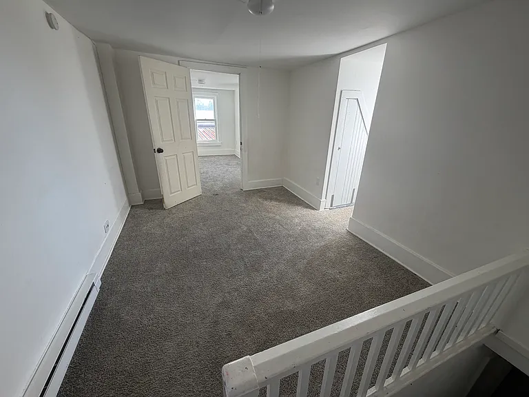 104 W Green St #3 — Photo 1