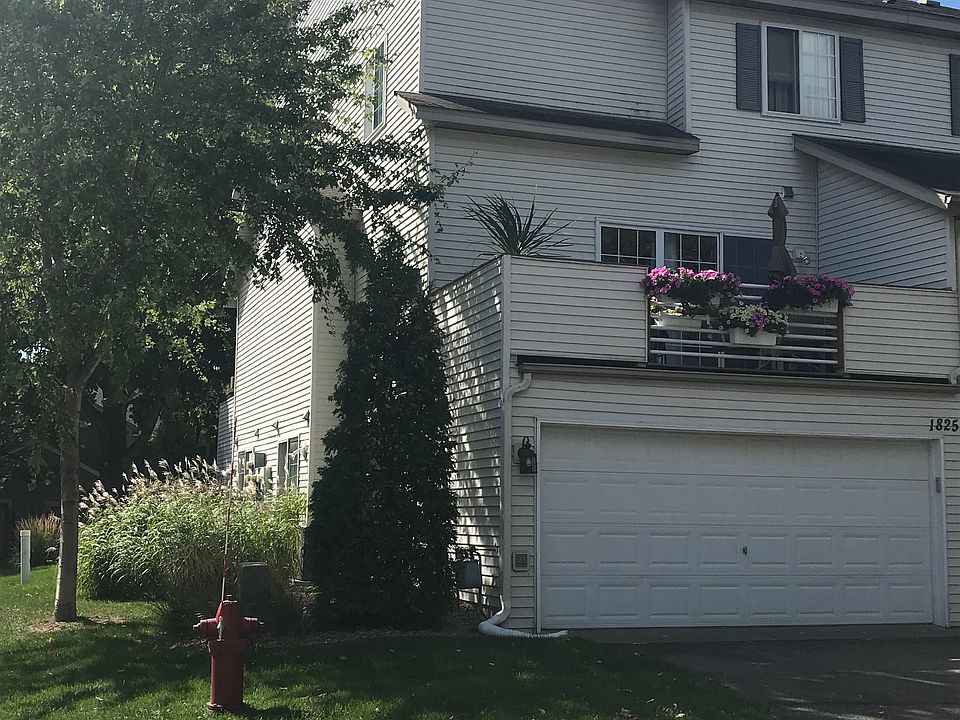 1st image of 1825 122nd St E