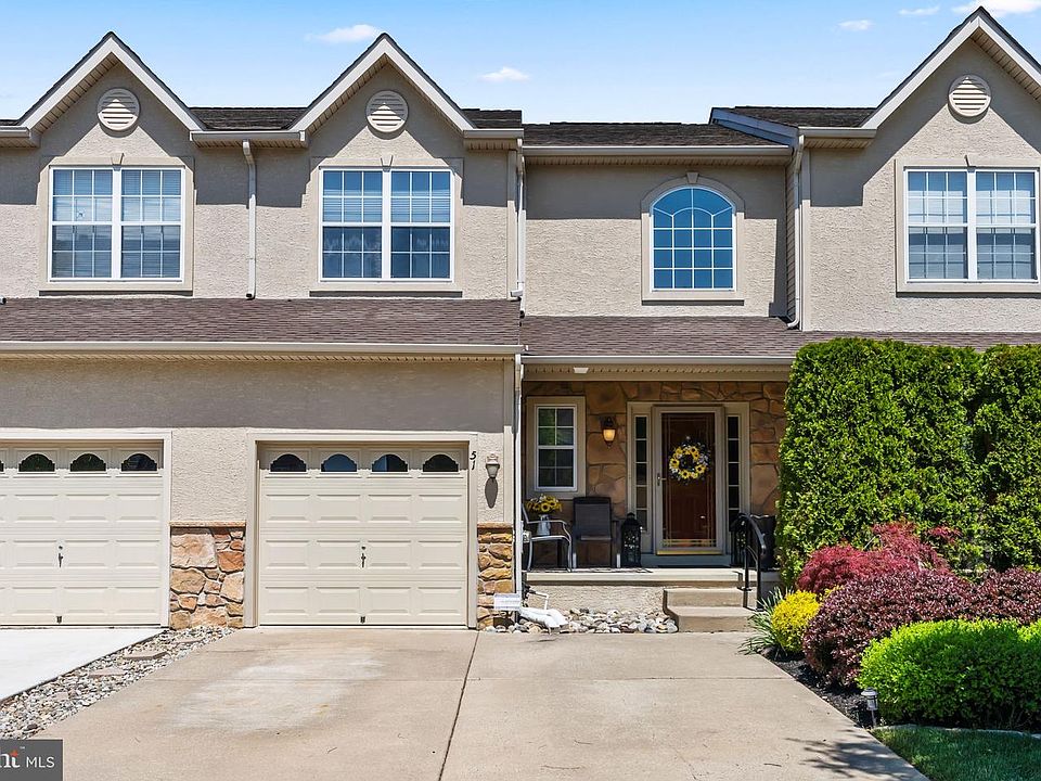 1st image of 51 Glacier Dr
