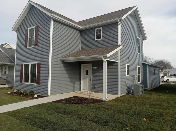 1512 Carter Ct, Mishawaka, IN 46545