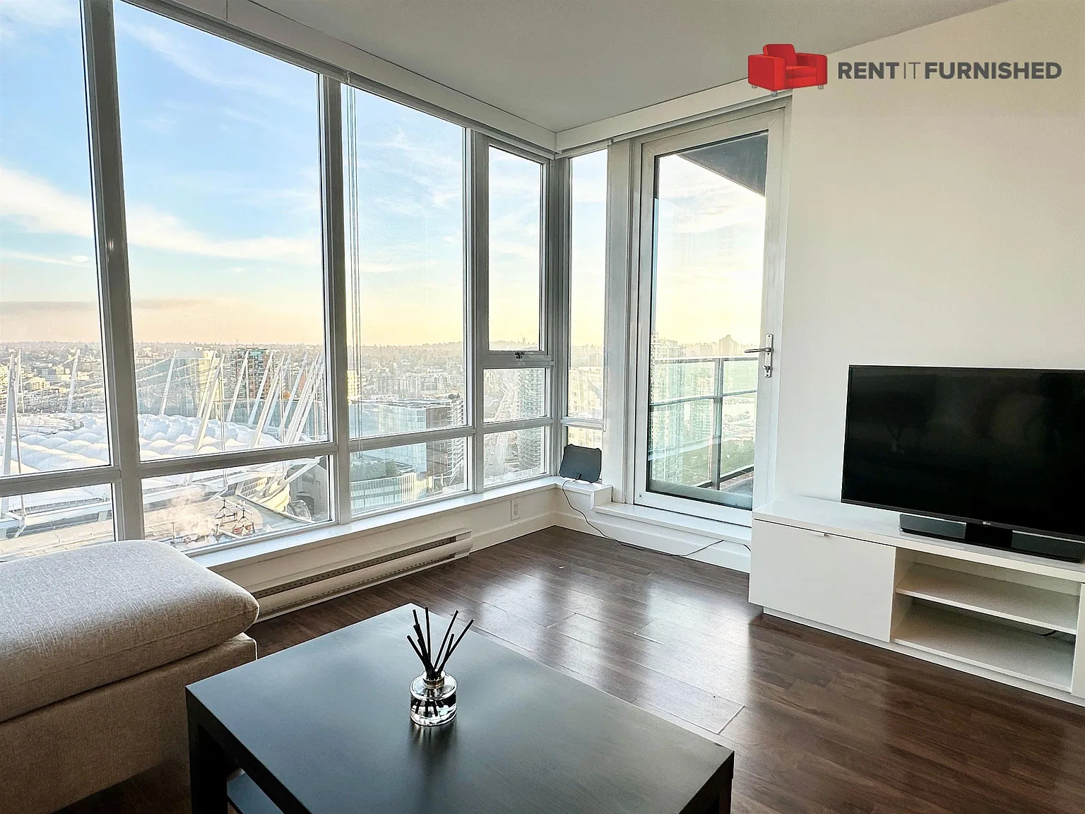 1 bed, 738 sqft, $3,195 — Photo 2