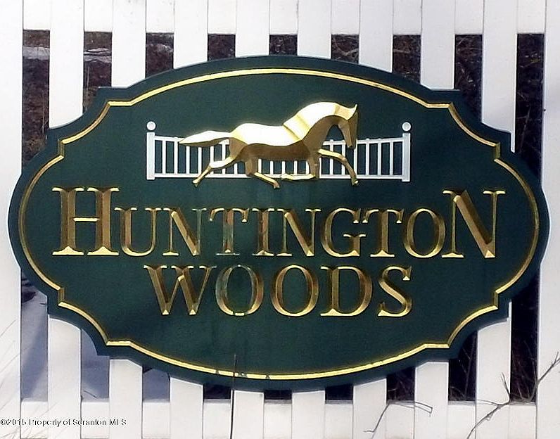 1st image of Huntington Ln