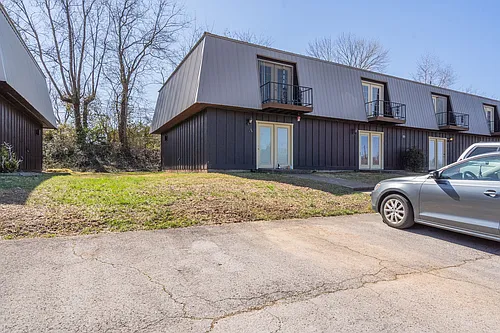 2110 Ashland City Rd #B Photo 1