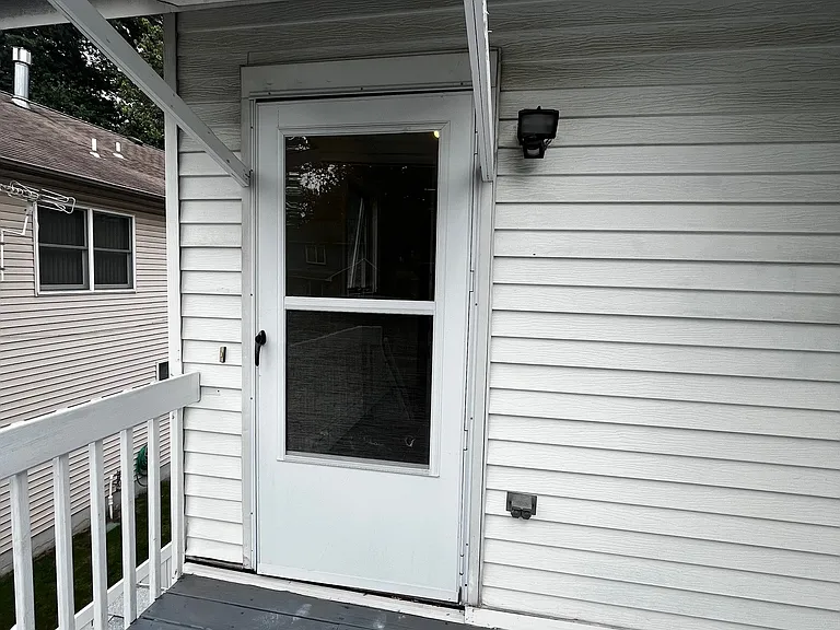 195 Pleasant Ave #2 — Photo 4