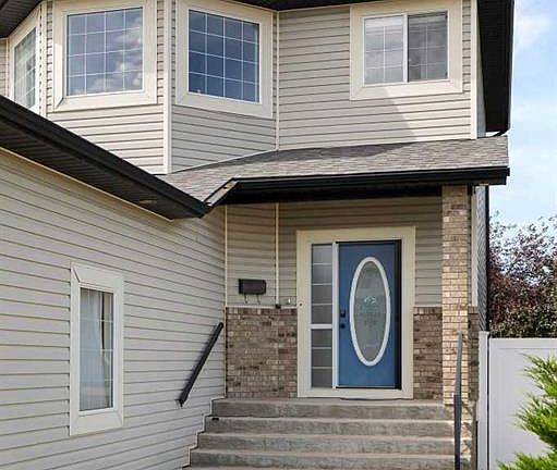 2nd image of 440 S Spruce Way SE