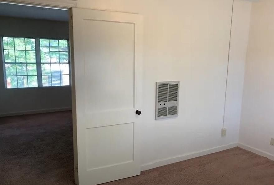 2nd image of 1122 6th Ave APT B