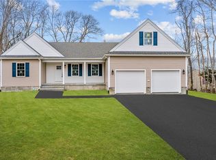 105 Kickemuit Ave, Bristol, RI 02809