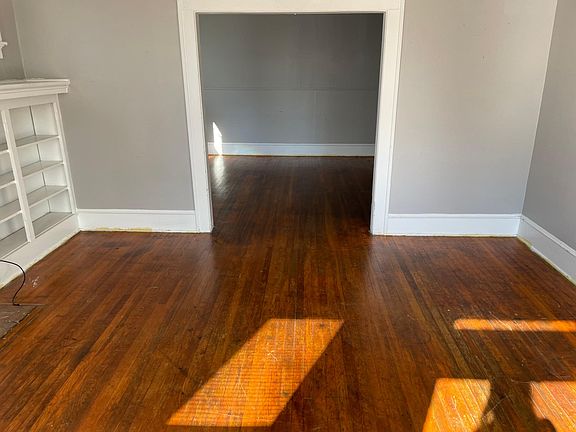 3rd image of 508 Kirby Pl