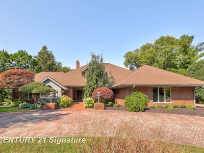 459 Golfview Dr, Saginaw, MI, 48638