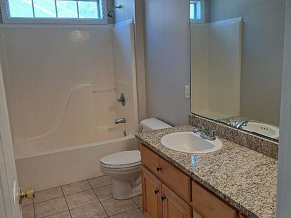 5th image of 4193 Waterberry Cir