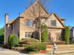 7866 Stratford Ln, Sandy Springs, GA 30350