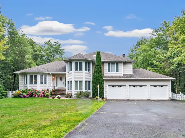 29 Stoney Brook Lane, Watertown, CT 06795