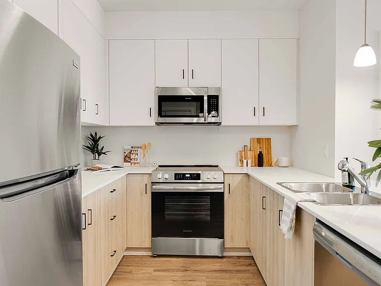 660 Sunningdale Rd E #101 — Photo 4