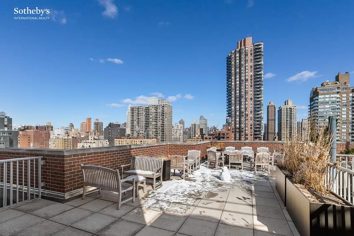 Sherman Towers at 363 East 76th Street in Lenox Hill : Sales
