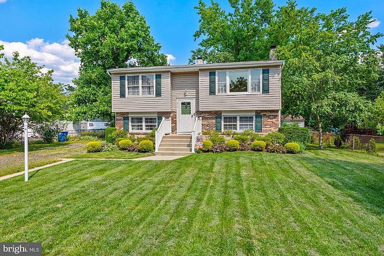 1st image of 313 Wissahickon Trl