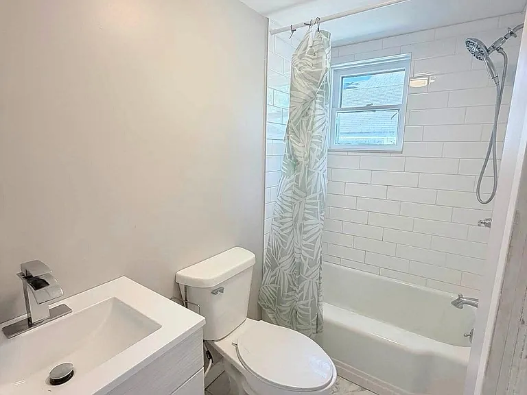 721 Lyon St #1 — Photo 7