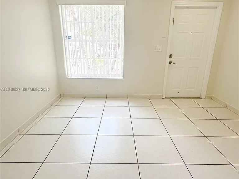 2150 NW 171st Ter — Photo 3