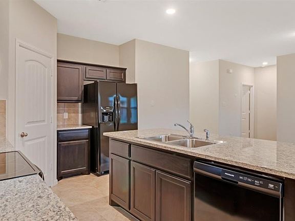 5th image of 8412 Comanche Springs Dr