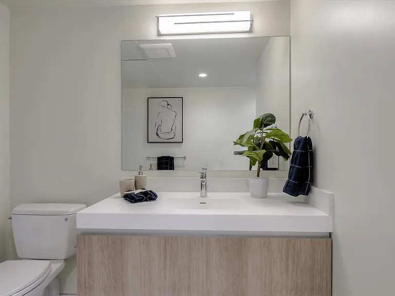 2224 Clement St — Photo 19