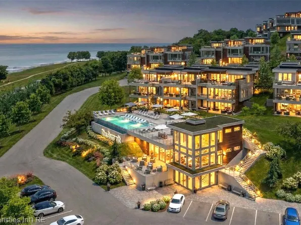 3575 Charlevoix Ave #31, Petoskey, MI 49770