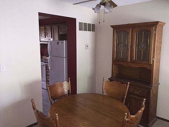 3rd image of 4703 Goldenrod Ln