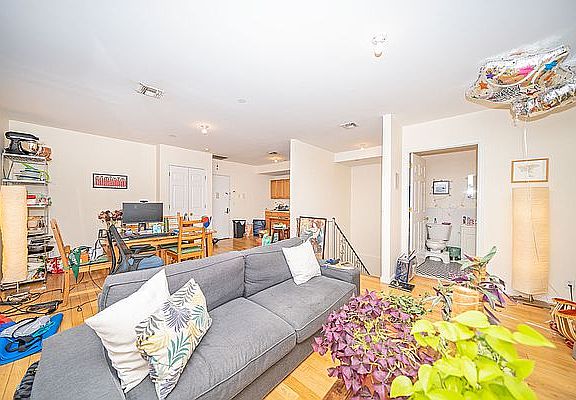 3rd image of 1087 Dekalb Ave APT 1F