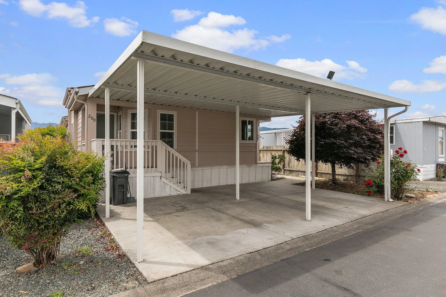 3555 S Pacific Hwy Spc 200 photo 1