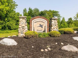 6001 Aspen Ln, Romeo, MI 48065