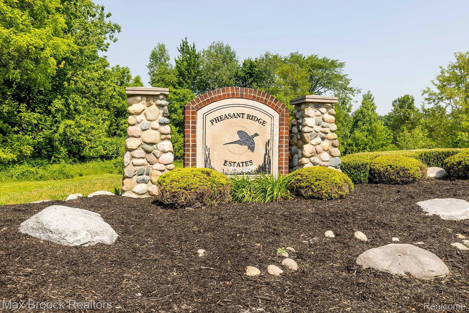 6001 Aspen Ln photo 1