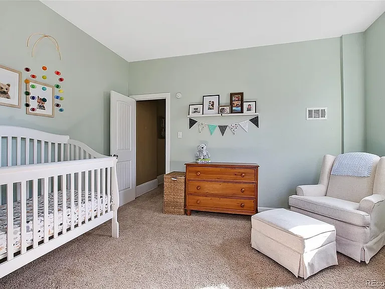1623 N Williams St — Photo 17