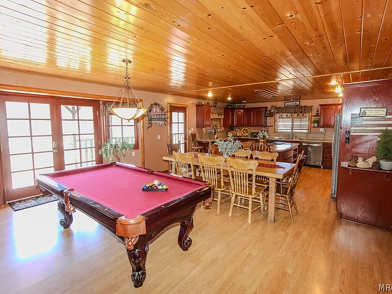 46784 Pioneertown Rd — Photo 13