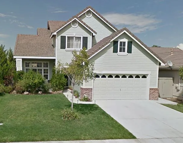 1657 Eastmont Ln photo 1