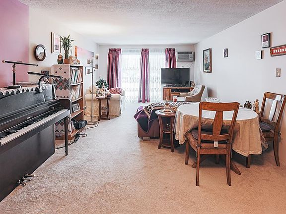 2nd image of 1 Pembroke Drive #21