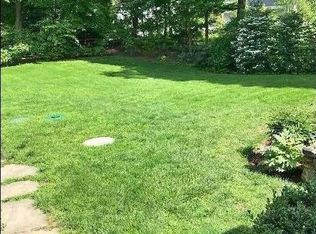 14 Arbor St, Wenham, MA 01984