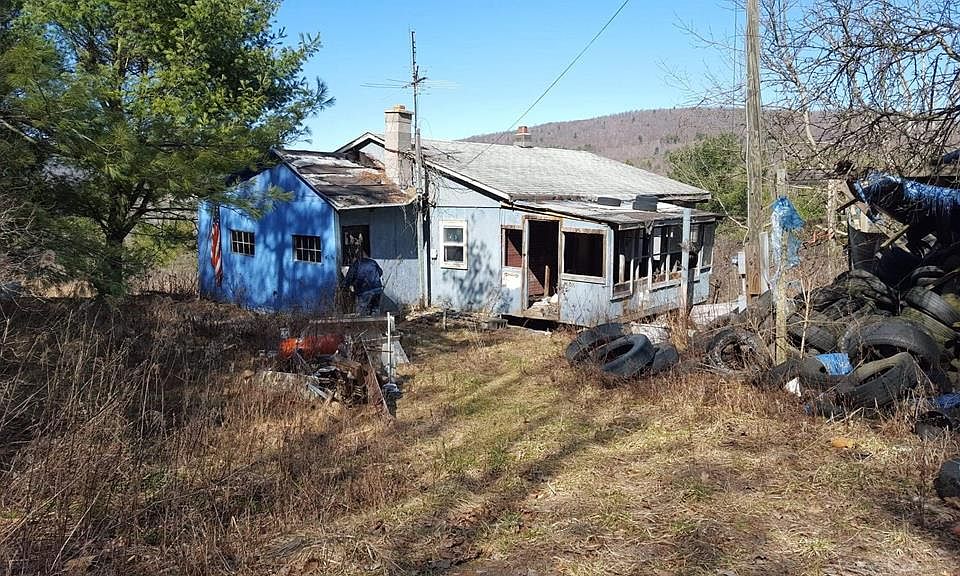 2nd image of 3840 Texas Hollow Rd