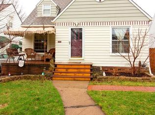 6601 Plainfield Ave, Cleveland, OH